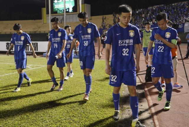 爱游戏APP-范志毅看过来①亚冠越南赛区的漂亮小姐姐